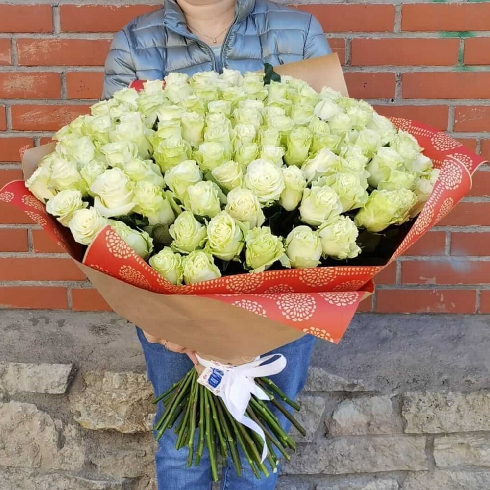 Букет белых роз 101 шт