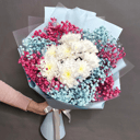 Букет «Хризантемы с гипсофилами»