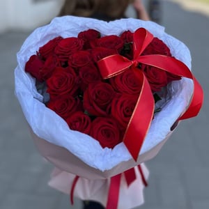 Букет "Сердце" с 21 красной розой