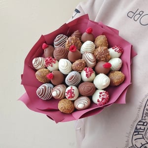 Букет из клубники в шоколаде 3