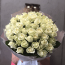 Букет белых роз 51шт 40см