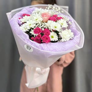 Букет «Сиреневый туман» из роз и хризантем