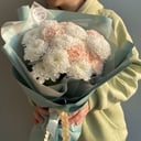 Букет «Нежное облачко» из гвоздик и хризантем