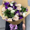 Букет «Ля крем» из роз и эустом