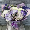 Букет «Изысканный» из хризантем и альстромерий