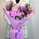 Букет «Королевский рулет» из эустом и роз