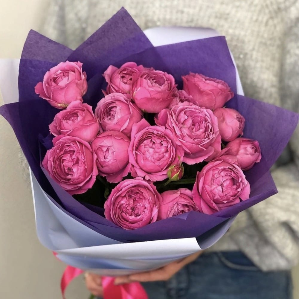 Букет из 7 пионовидных роз