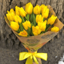 Букет желтых тюльпанов