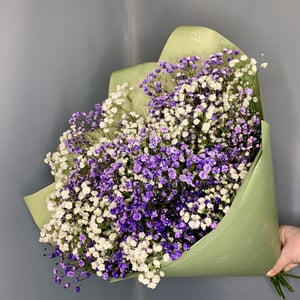 Букет «Радужная Гипсофила в оливковом оформлени»