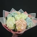 Букет из 7 гортензий