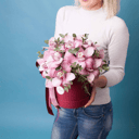 Шляпная коробка с цветами «Композиция в коробке Милагрос»