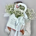 Корзина с цветами «Блен-де-блан» из гипсофил