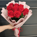 Букет красных роз 9 шт.