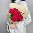 Букет из 7 красных роз Ред Наоми