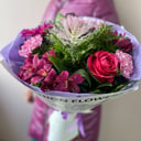 Букет благодарности из гвоздик и роз