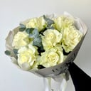 Букет «Белые французские розы в упаковке»