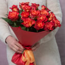 Букет из ярких роз