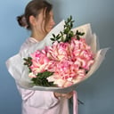 Букет с розовыми французскими розами