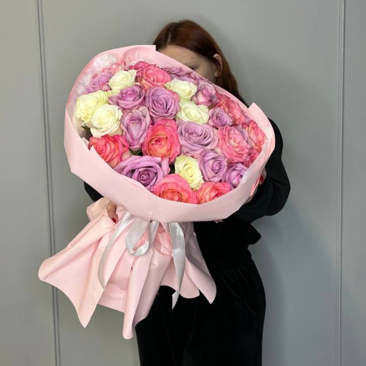 Нежный букет из 35 роз