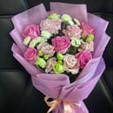 Букет «Сиреневая фея» из роз и эустом