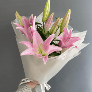 Монобукет из розовой лилий