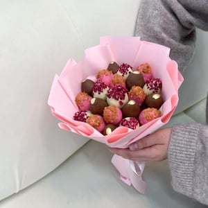 Клубничный букет "Молли" S