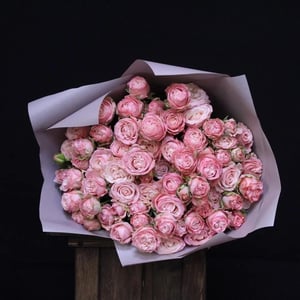 Букет «Кустовые розы»