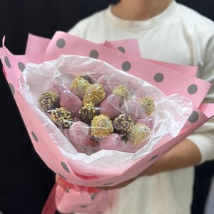 Букет из 21 клубники в шоколаде