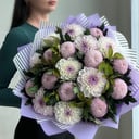 Лавндовый букет с георгинами из экзотических цветов