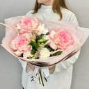 Квартал Марэ букет с французской розой