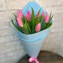 Букет «Кулёчек с розовыми тюльпанами»