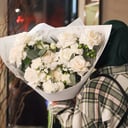 Букет «Белоснежный авторский микс» из роз