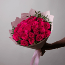 Букет «25 роз Кения с фисташкой»