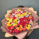 Букет «65 кустовых роз»