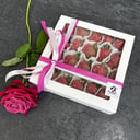 Малиновая нежность 20 ягод клубники