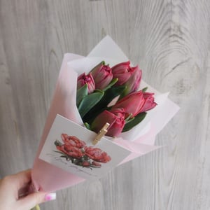 Букетик из 7ми пионовидных тюльпанов