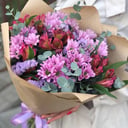 Букет «Эмили» из хризантем и альстромерий