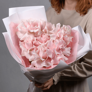 Букет из нежных светлых роз L