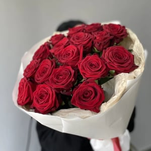 Букет из красных роз