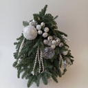 Композиция «Декоративная елка в белом»