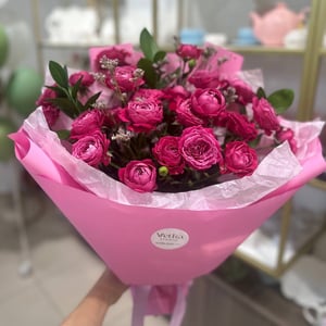 Букет из кустовой розы Marvels