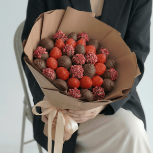 Букет из клубники в шоколаде "Жасмин М"