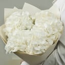 Букет из белоснежных гортензий