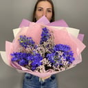 Букет гиацинт с лимониумом из экзотических цветов