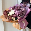 Авторский букет с хризантемой бигуди