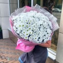 Букет из белых хризантем