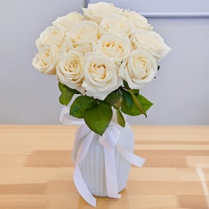 Bouquet '12 White Roses'