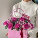 Коробка с цветами «Хорошая девочка» из гипсофил