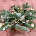 Корзина с цветами «Новогодняя композиция 07»