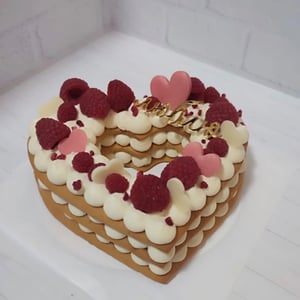 Торт сердце люблю